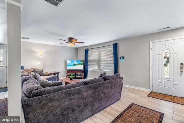 22 MARSHALL RD, Waldorf, MD 20602