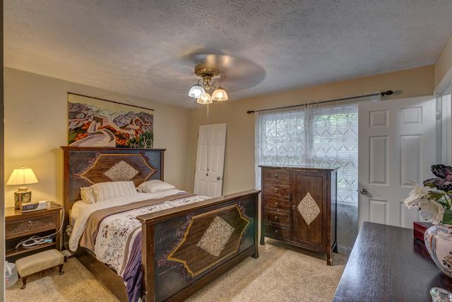 1517 Kelly Circle, Lexington, KY 40517