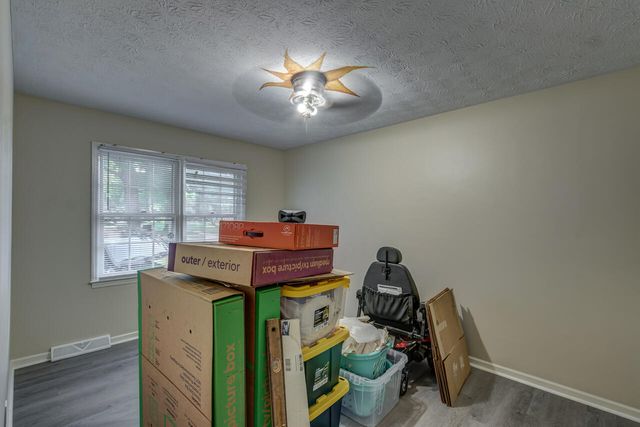 1517 Kelly Circle, Lexington, KY 40517