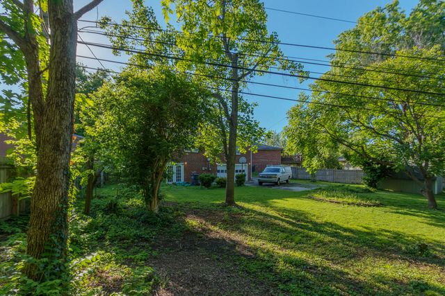 1517 Kelly Circle, Lexington, KY 40517