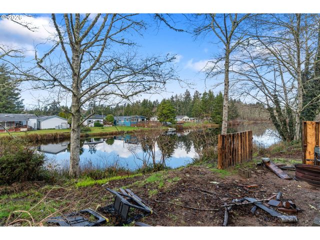 30213 X Pl, Ocean Park, WA 98640