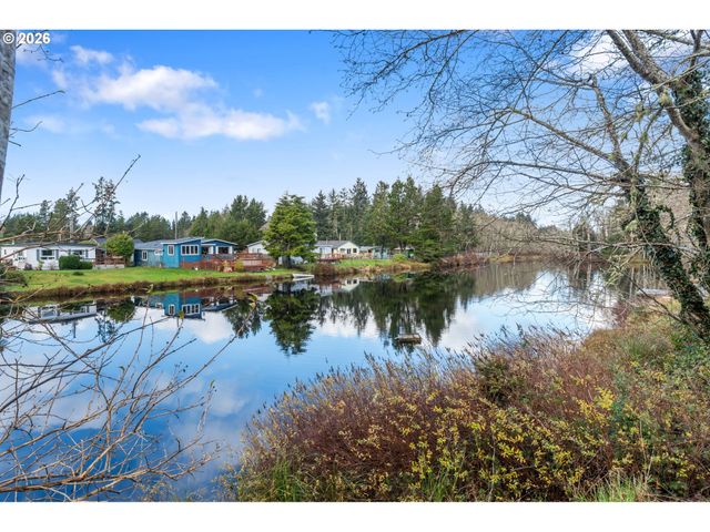 30213 X Pl, Ocean Park, WA 98640