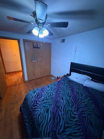 10952 S Emerald Avenue, Chicago, IL 60628