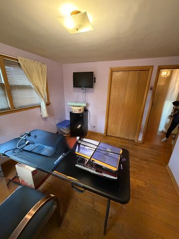 10952 S Emerald Avenue, Chicago, IL 60628
