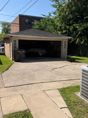 10952 S Emerald Avenue, Chicago, IL 60628