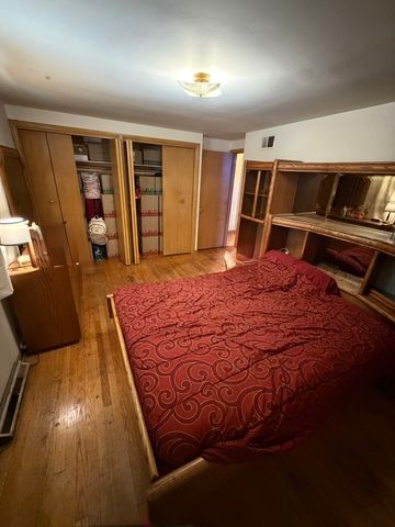 10952 S Emerald Avenue, Chicago, IL 60628