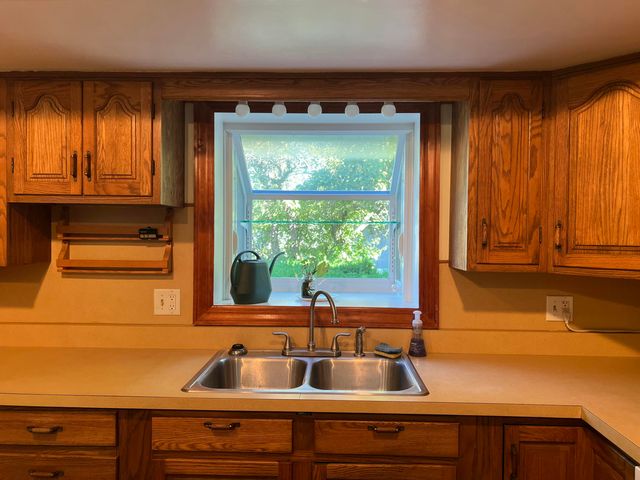9508 Southwood Drive, Munster, IN 46321