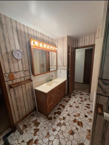 9508 Southwood Drive, Munster, IN 46321