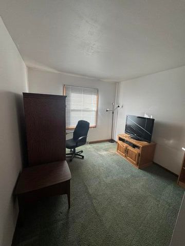 9508 Southwood Drive, Munster, IN 46321