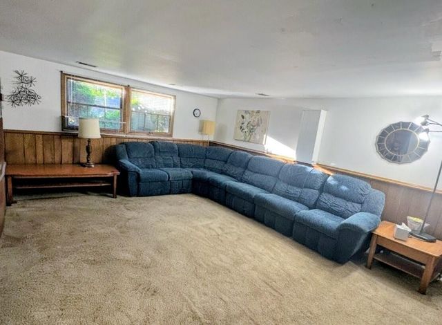 9508 Southwood Drive, Munster, IN 46321