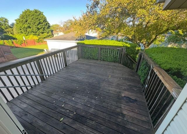 9508 Southwood Drive, Munster, IN 46321