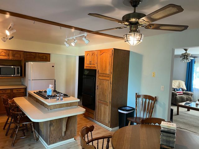 9508 Southwood Drive, Munster, IN 46321