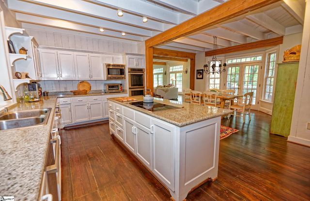 735 Jackson Grove Road, Landrum, SC 29356
