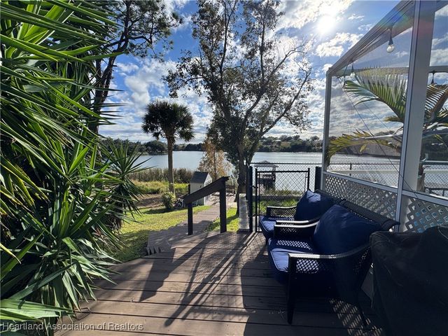 18 Victory Way, Lake Placid, FL 33852