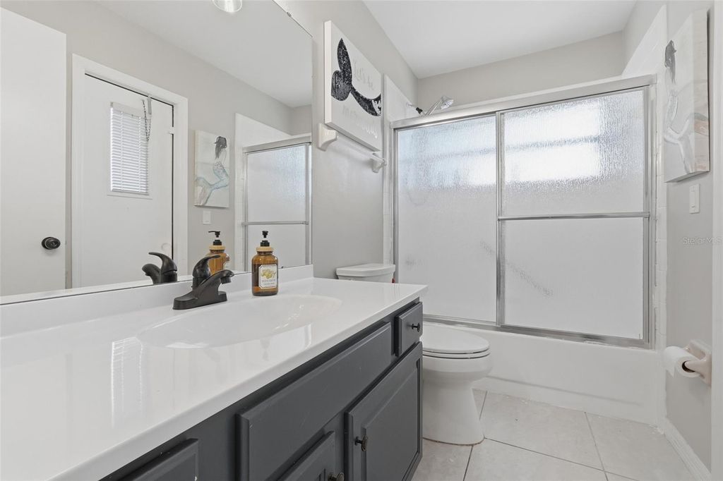 Image 19 of property listing at 14715 GREATER PINES BOULEVARD, Clermont, FL 34711