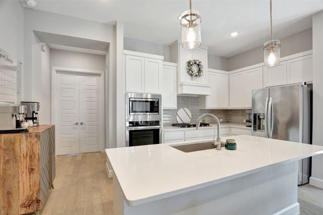 3548 Golden Bell Court, Heath, TX 75126