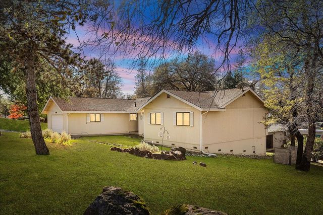 12880 Lake Wildwood Dr, Penn Valley, CA 95946