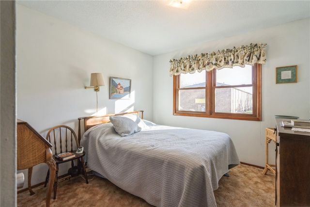 148 33rd Avenue SW, Cedar Rapids, IA 52404