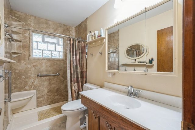 148 33rd Avenue SW, Cedar Rapids, IA 52404