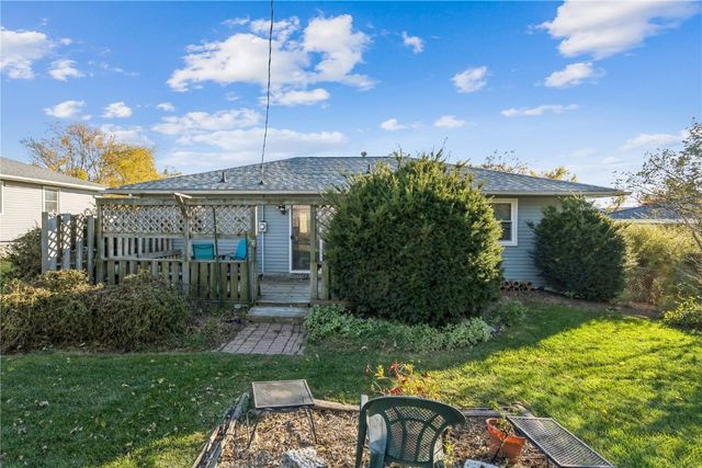 148 33rd Avenue SW, Cedar Rapids, IA 52404