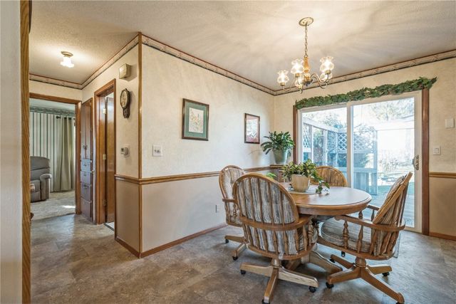 148 33rd Avenue SW, Cedar Rapids, IA 52404