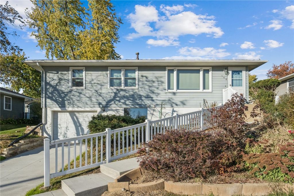 148 33rd Avenue SW, Cedar Rapids, IA 52404