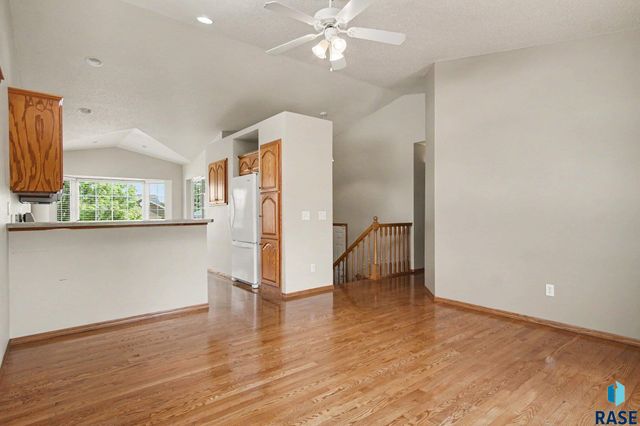 7321 W 51st St Street, Sioux Falls, SD 57106
