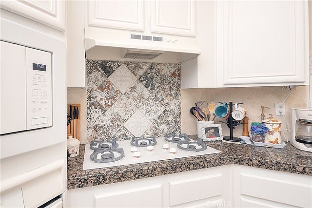 1253 Viento Court, Riverside, CA 92508