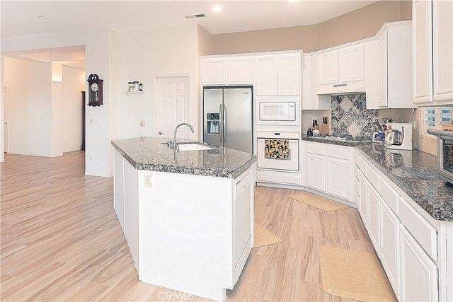 1253 Viento Court, Riverside, CA 92508
