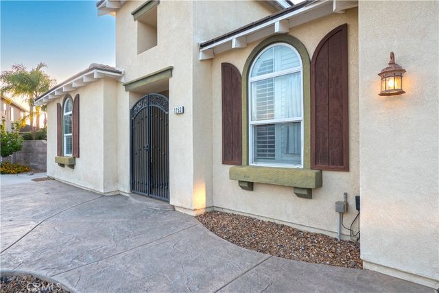 1253 Viento Court, Riverside, CA 92508