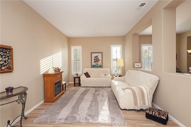 1253 Viento Court, Riverside, CA 92508