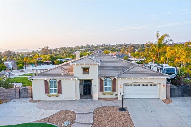 1253 Viento Court, Riverside, CA 92508