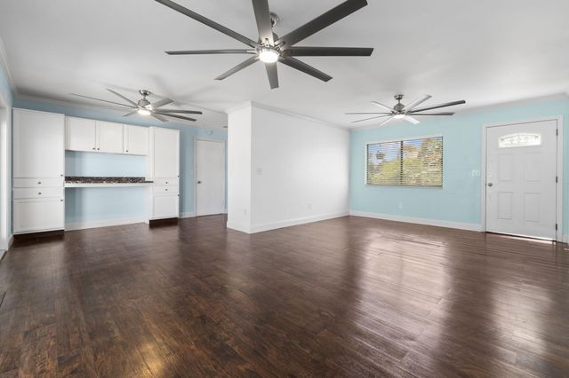 126 Ormond Court, Sebastian, FL 32958