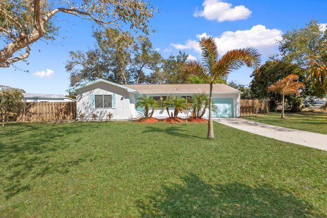 126 Ormond Court, Sebastian, FL 32958