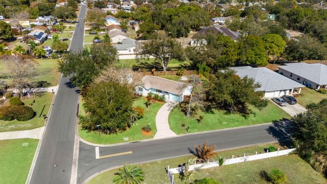 126 Ormond Court, Sebastian, FL 32958