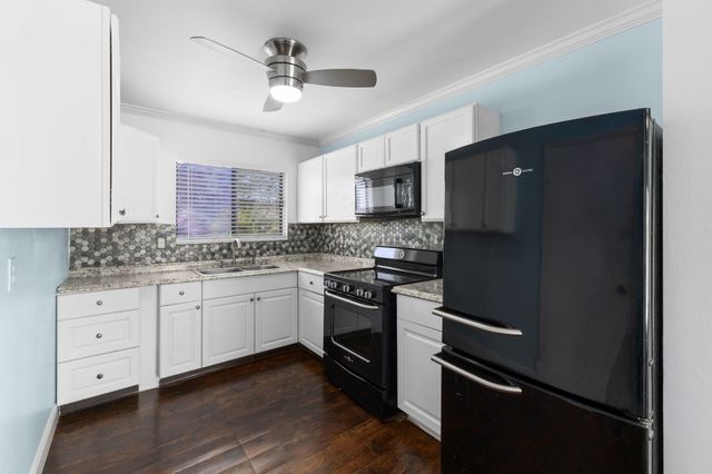 126 Ormond Court, Sebastian, FL 32958