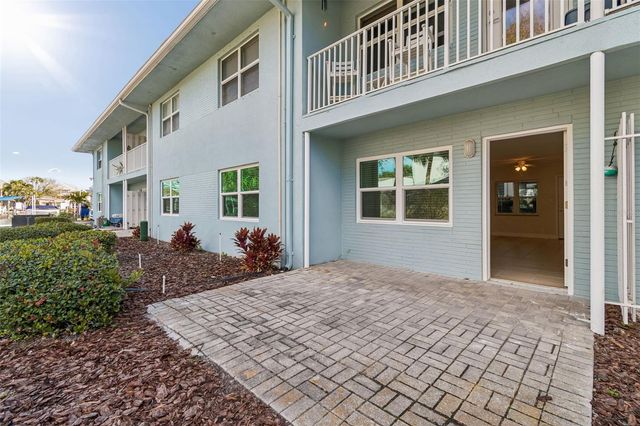 300 VENETIAN DRIVE 3, Clearwater, FL 33755