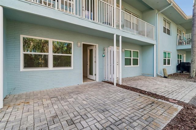 300 VENETIAN DRIVE 3, Clearwater, FL 33755