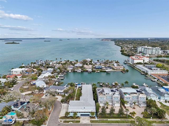 300 VENETIAN DRIVE 3, Clearwater, FL 33755