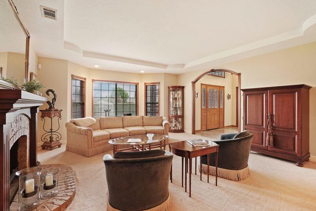 1041 Yuloni Dr, Lodi, CA 95240