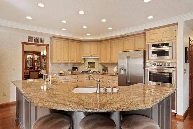 1041 Yuloni Dr, Lodi, CA 95240