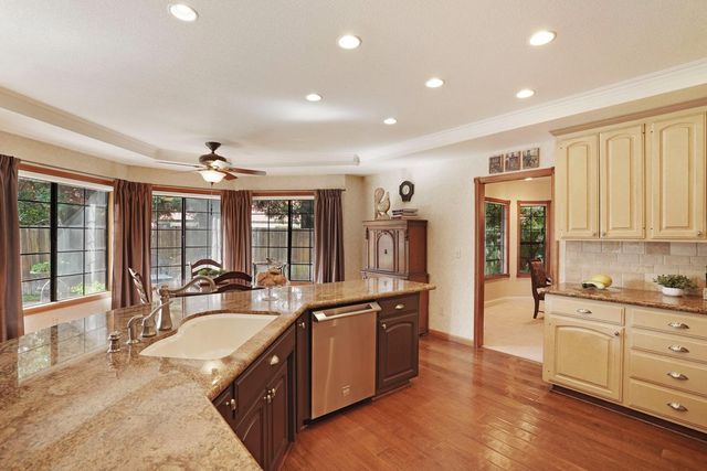 1041 Yuloni Dr, Lodi, CA 95240