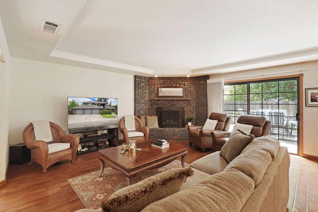 1041 Yuloni Dr, Lodi, CA 95240