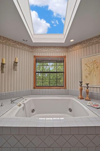 1041 Yuloni Dr, Lodi, CA 95240