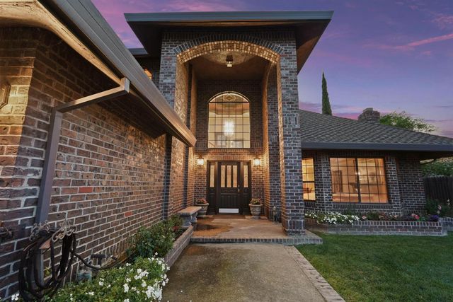 1041 Yuloni Dr, Lodi, CA 95240