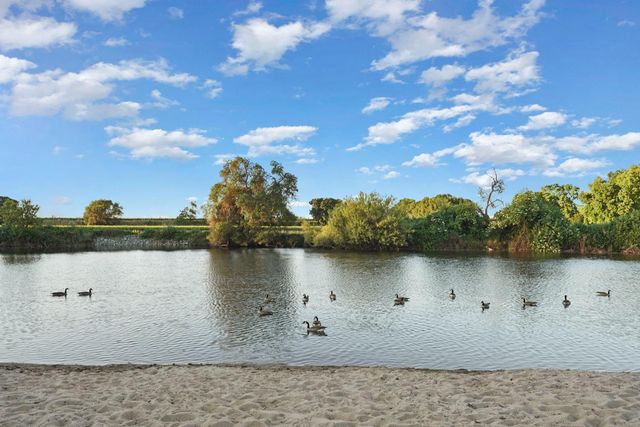 1041 Yuloni Dr, Lodi, CA 95240