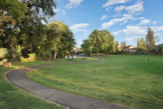 1041 Yuloni Dr, Lodi, CA 95240