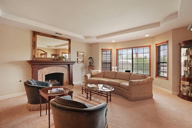 1041 Yuloni Dr, Lodi, CA 95240