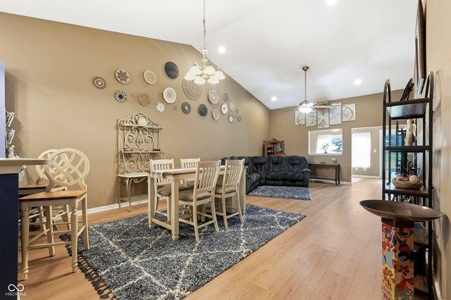 16842 Loch Circle, Noblesville, IN 46060