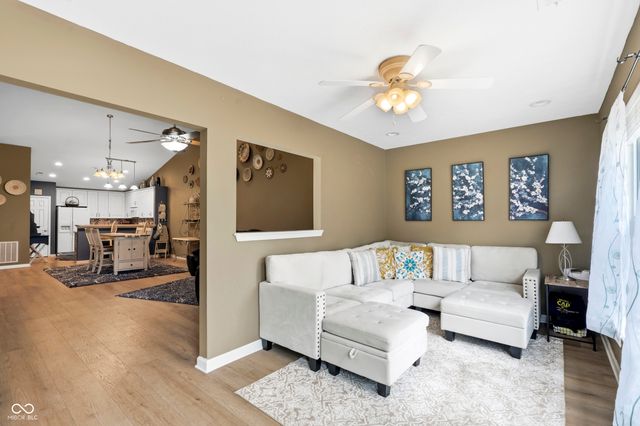 16842 Loch Circle, Noblesville, IN 46060
